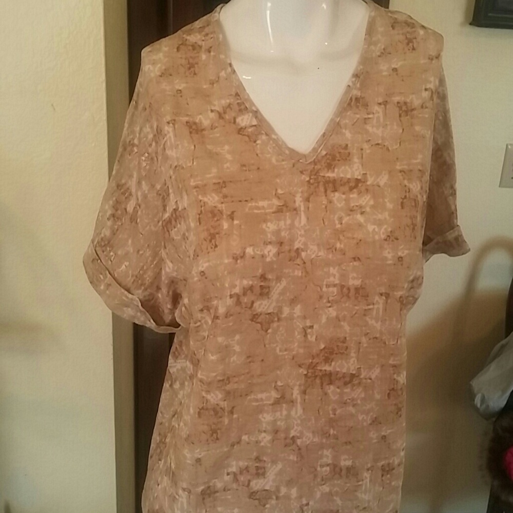 Cato Top - Picture 2 of 6
